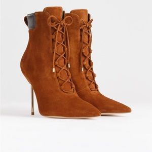 NIB Good American “Scandal” Lace Up High Heel Booties Stiletto Ankle Boots Sz 5